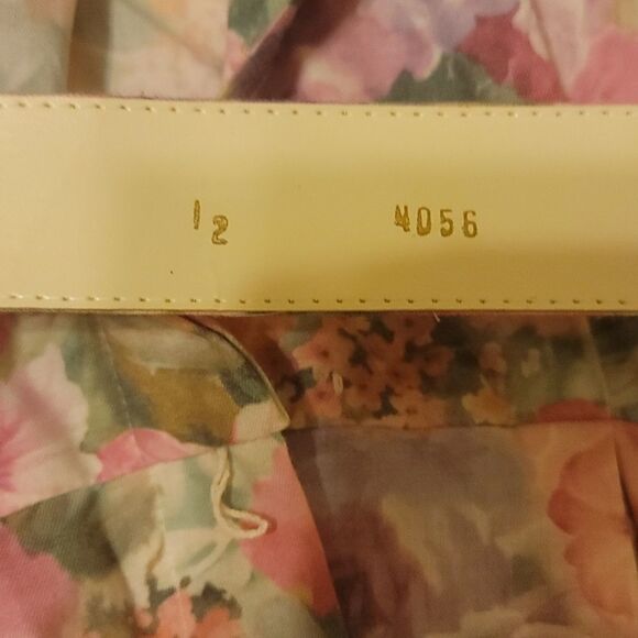 COPY - Vintage. Cottagecore Penbrooke Lane vintage dress 12 - Picture 9 of 10